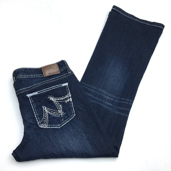 Maurices Women's Jeans Flare Leg Stretch Embroidered Pockets size 9/10 length 31 - Picture 1 of 10